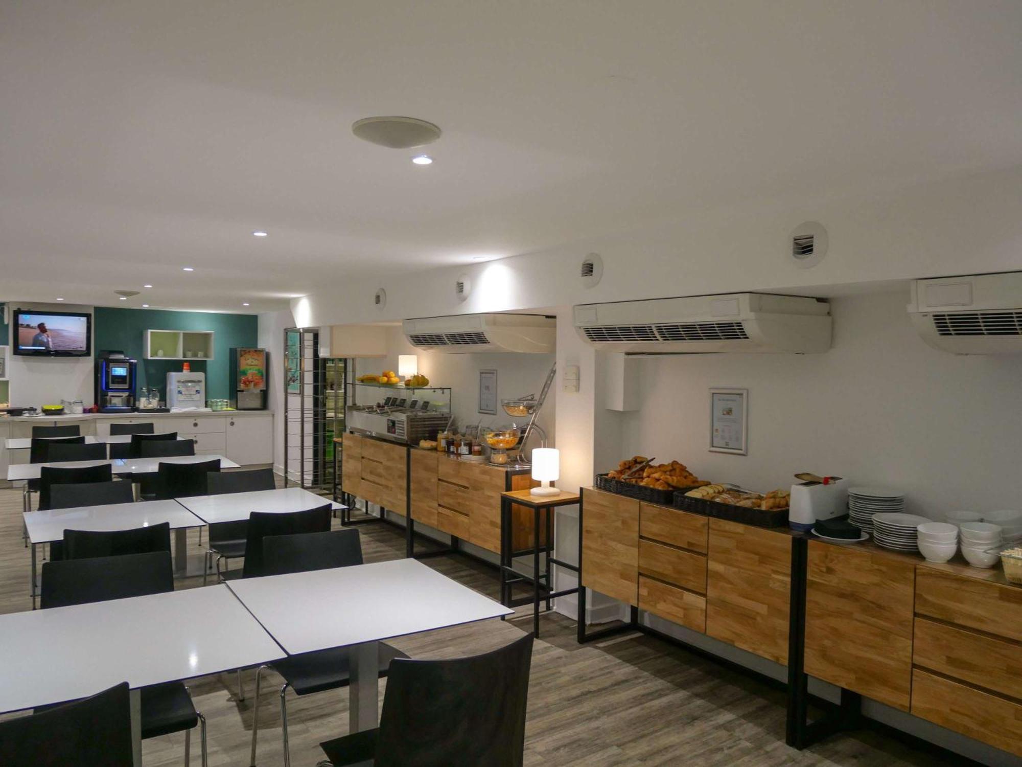 Ibis Styles Saint Julien En Genevois Vitam Неданс Екстериор снимка