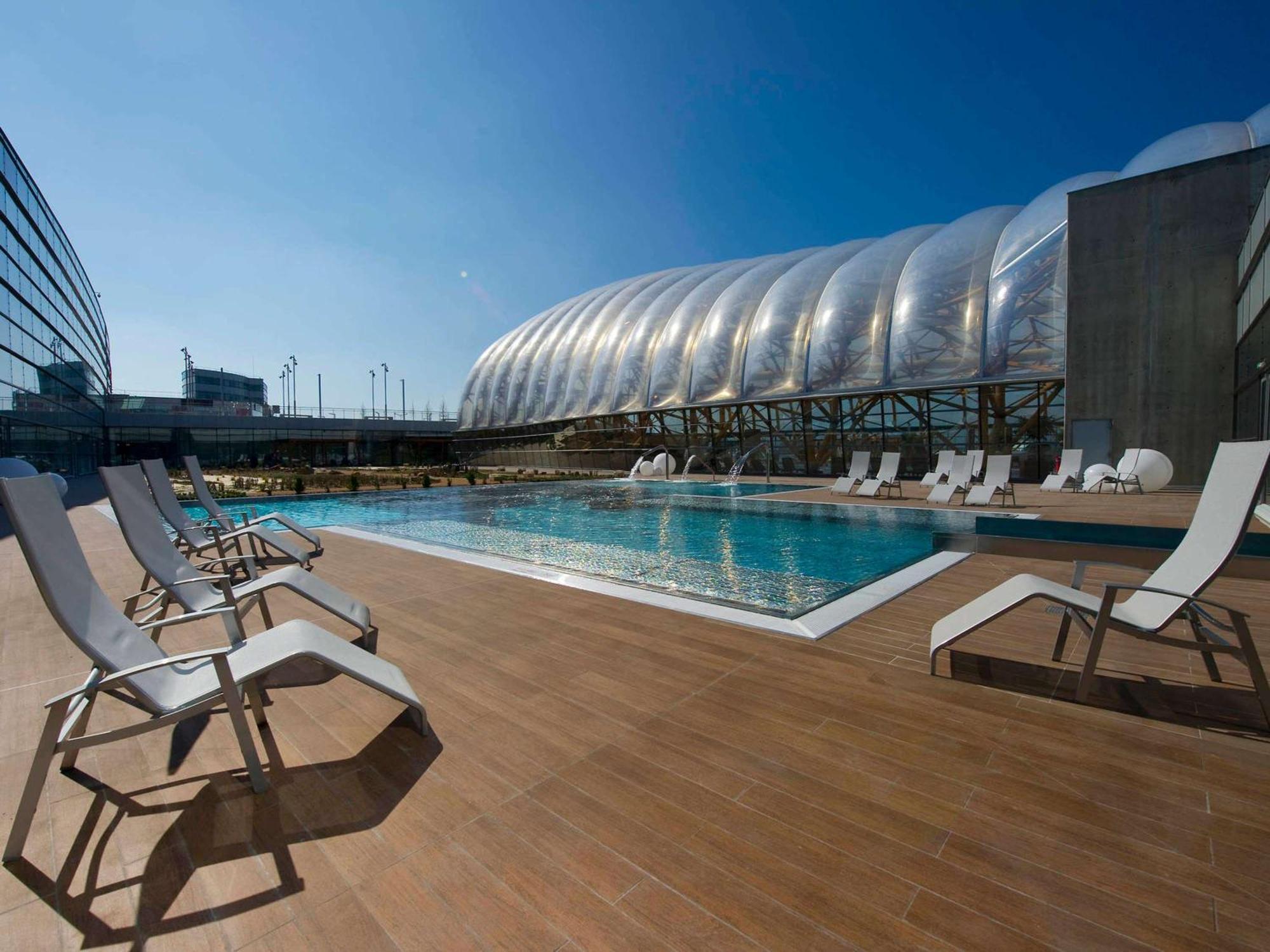 Ibis Styles Saint Julien En Genevois Vitam Неданс Екстериор снимка